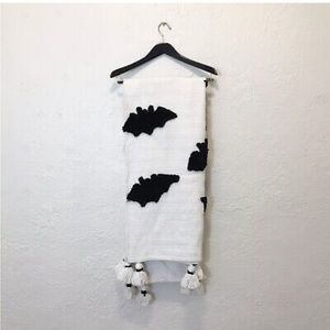 Rachel Zoe bat blanket